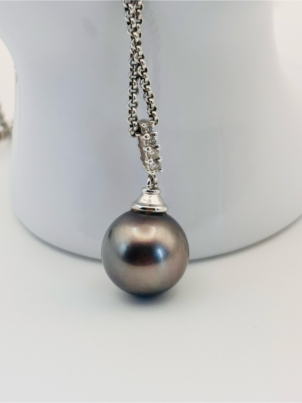 14k Tahitian pearl diamond pendant